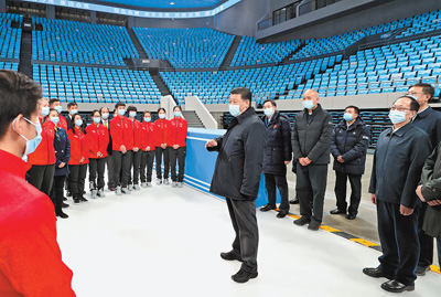 习近平在北京河北考察并主持召开北京2022年冬奥会和冬残奥会筹办工作汇报会时强调