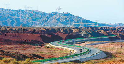 人民日报张掖市图片:畅通路网助力发展