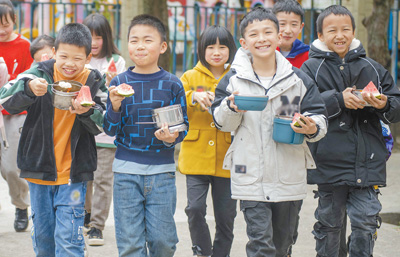 湖南永州道县——乡村免费午餐情暖留守儿童