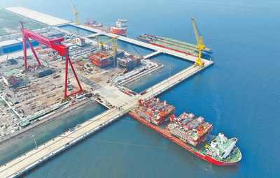 渤海首个千亿方大气田Ⅰ期项目海上平台建造完工