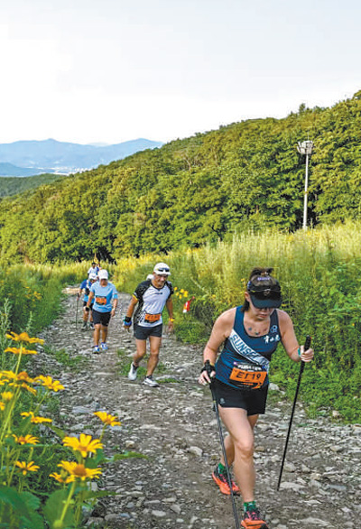 护佑绿水青山  同享夸姣糊口（人与天然·绿水青山就是金山银山）