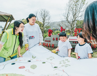 乡亲们的糊口愈来愈红火（讲述·回信背后的故事·鞭策村落周全振兴）