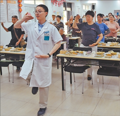 上海市第六人民医院韩培医生黄牛预约代挂号电话 注意防暑降温,合理安排作息
