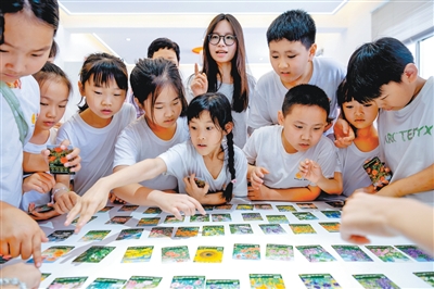 
中国医学科学院邱斌医生黄牛预约代挂号电话 畅游文化与知识的海洋（新时代画卷·快乐而充实的暑假）
