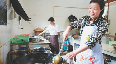 汶川地震灾后重建三周年:以人为本 确保民生