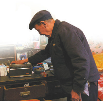 电子管、晶体管收音机到手机 收听时代进步的