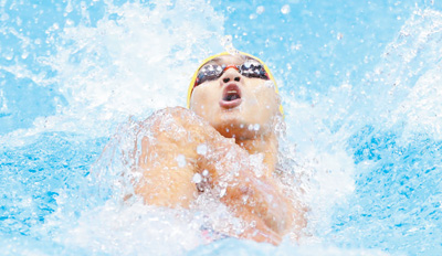 短池男子100米仰泳徐嘉余破世界纪录