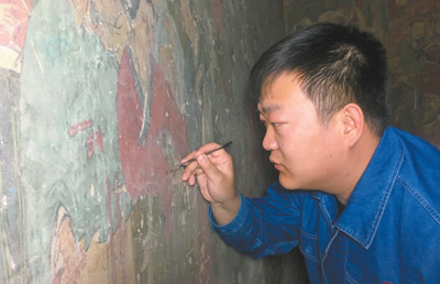 “匠三代”李晓洋的足迹遍布全国“修复壁画是件挺美的事”