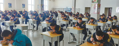 青海高中、中职学校陆续开学