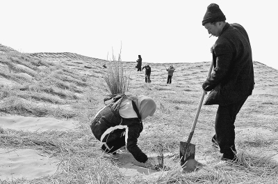 中国农民有多少人口_人社部 上半年补发农民工工资145亿