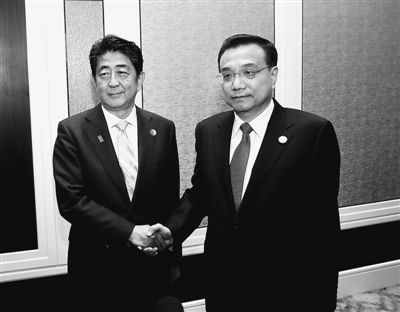 李克强分别会见老挝总理通伦、柬埔寨首相洪森、日本首相安倍晋三、俄罗斯总理梅德韦杰夫、罗马尼亚总理乔洛什