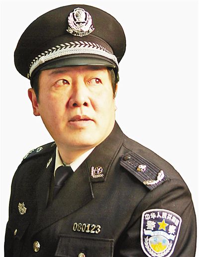 用画笔破案三十年——追记上海铁路公安局一级警长张欣