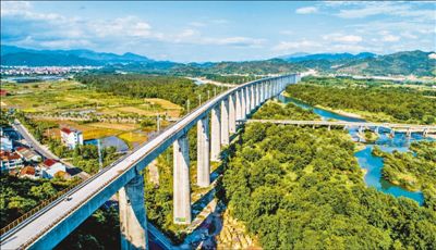 台州铁路图片:重点工程有序施工