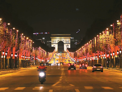 巴黎：疫情下的香街点灯