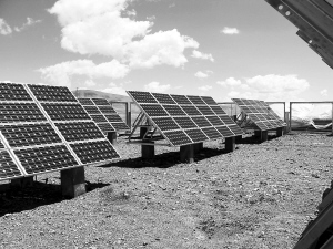 青藏铁路用上太阳能供电