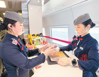 春运旅客尝到地道中原美食