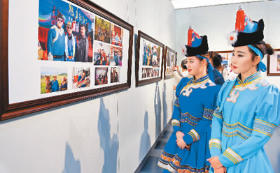 为迎接建旗60周年达斡尔、鄂温克举办艺术展