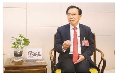 “侠客岛”独家专访全国人大代表、TCL董事长李东生