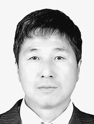 吕清森 男,吉林省电力有限公司吉林桦甸供电分公司送电站工人,1960